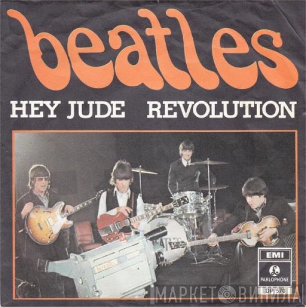  The Beatles  - Hey Jude / Revolution