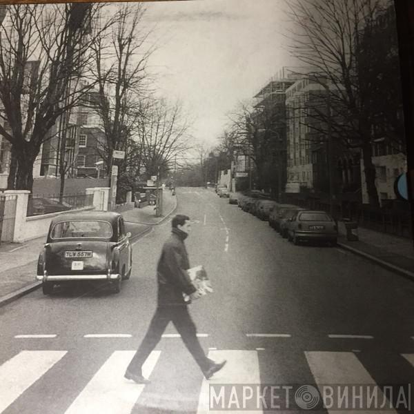  The Beatles  - Greatest Hits Henri Lloyd