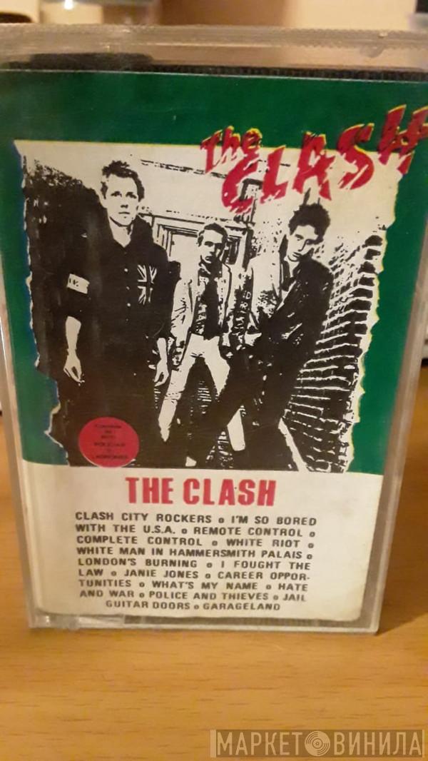  The Clash  - The Clash