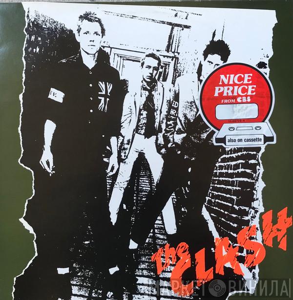  The Clash  - The Clash