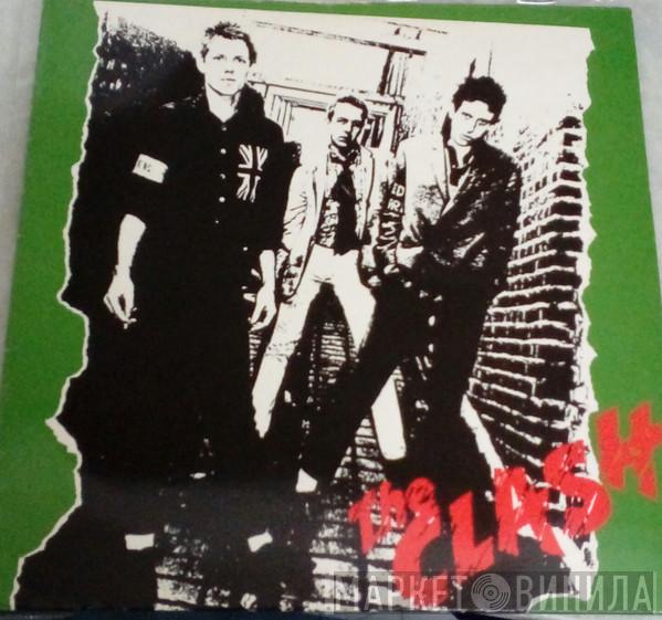  The Clash  - The Clash