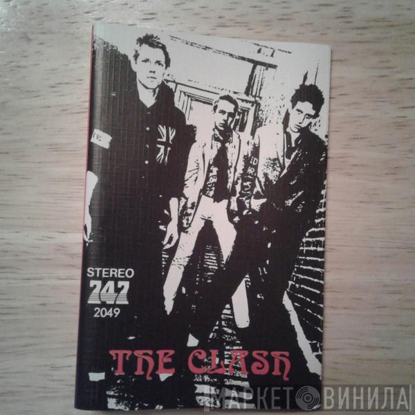  The Clash  - The Clash
