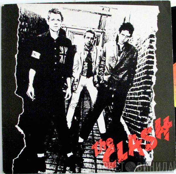  The Clash  - The Clash