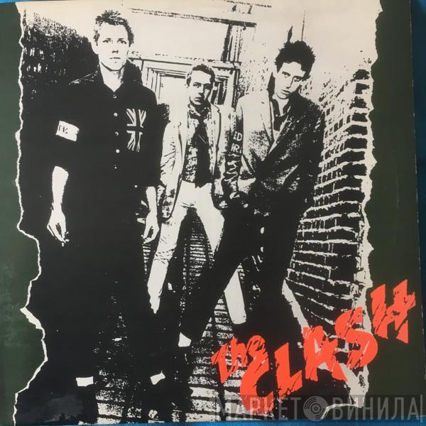  The Clash  - The Clash