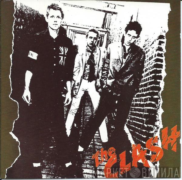  The Clash  - The Clash