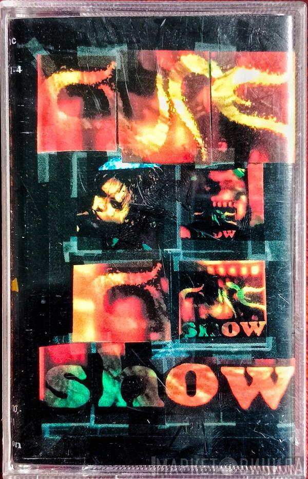  The Cure  - Show