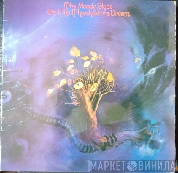  The Moody Blues  - On The Threshold Of A Dream
