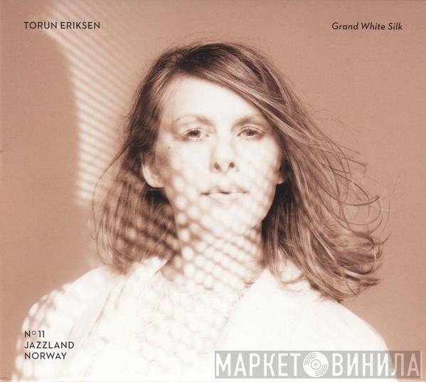  Torun Eriksen  - Grand White Silk