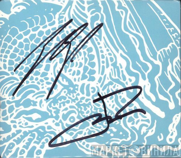 Twenty One Pilots  - Scaled And Icy (Signed)