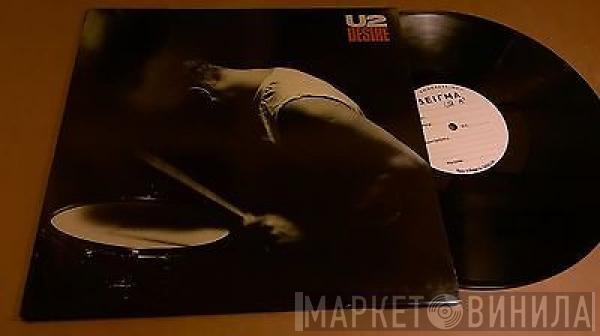  U2  - Desire