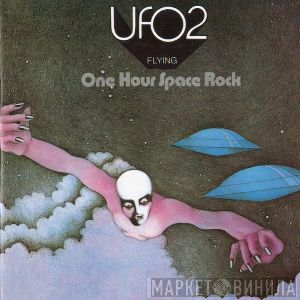  UFO   - Flying