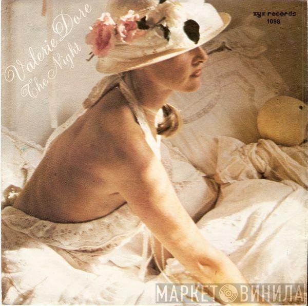  Valerie Dore  - The Night