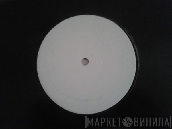 Vs Shortie  Black Legend  - Somebody