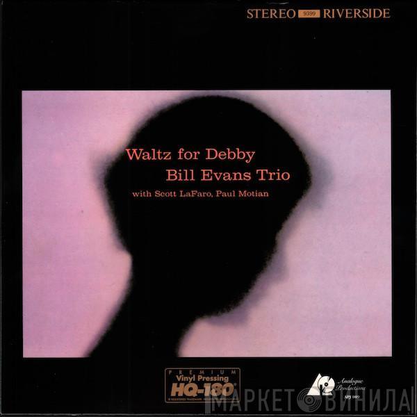 With The Bill Evans Trio , Scott LaFaro  Paul Motian  - Waltz For Debby
