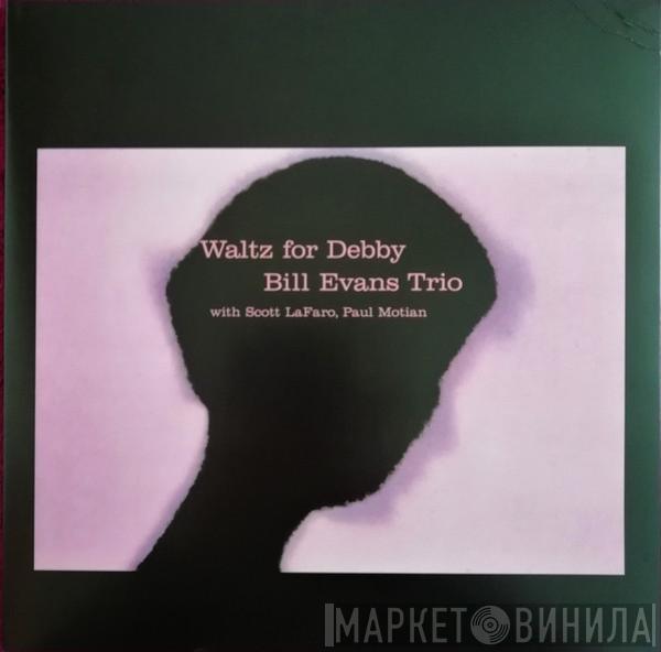 With The Bill Evans Trio , Scott LaFaro  Paul Motian  - Waltz For Debby