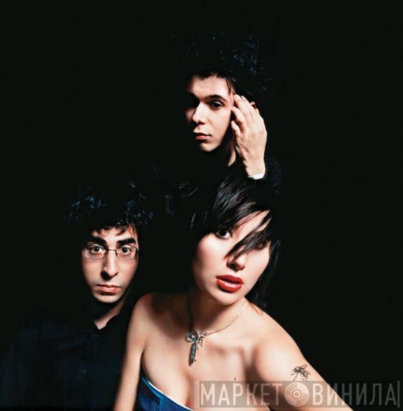  Yeah Yeah Yeahs  - Maps