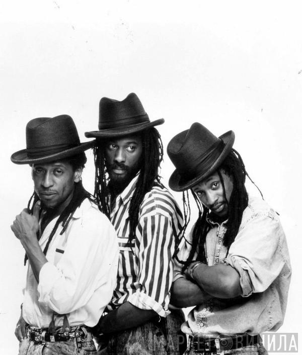 Aswad - Винил CD и Кассеты Aswad на сайте МаркетВинила