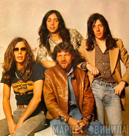 Camel - Винил CD и Кассеты Camel на сайте МаркетВинила