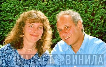 Goldstone And Clemmow - Винил CD и Кассеты Goldstone And Clemmow на сайте МаркетВинила