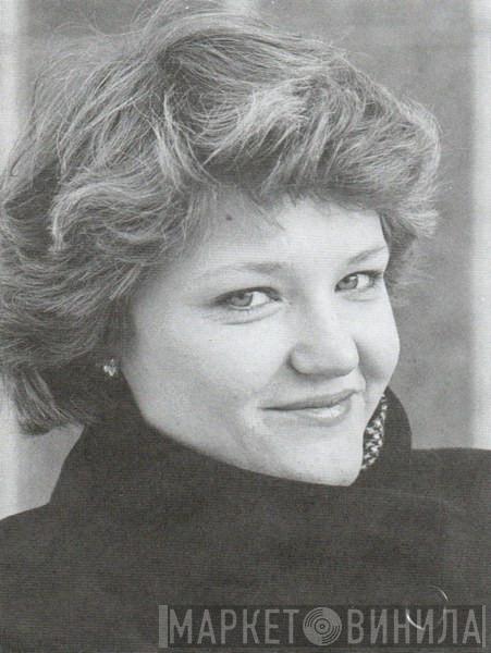 Ingrid Attrot