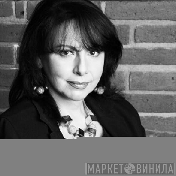 Júlia Graciela - Винил CD и Кассеты Júlia Graciela на сайте МаркетВинила