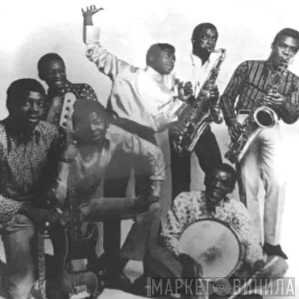 Joe E. Young & The Toniks - Винил CD и Кассеты Joe E. Young & The Toniks на сайте МаркетВинила