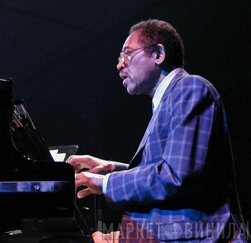 John Hicks - Винил CD и Кассеты John Hicks на сайте МаркетВинила