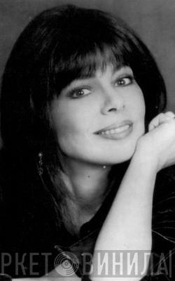 Laurie Beechman - Винил CD и Кассеты Laurie Beechman на сайте МаркетВинила