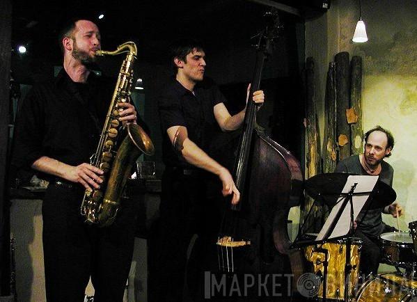 Michael Blake Trio - Винил CD и Кассеты Michael Blake Trio на сайте МаркетВинила