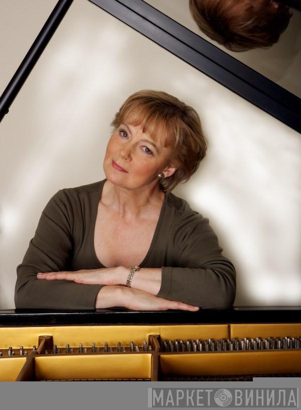 Penelope Thwaites - Винил CD и Кассеты Penelope Thwaites на сайте МаркетВинила