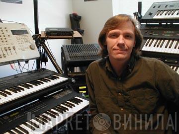 Robert Carty - Винил CD и Кассеты Robert Carty на сайте МаркетВинила