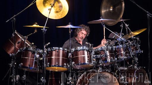 Simon Phillips - Винил CD и Кассеты Simon Phillips на сайте МаркетВинила