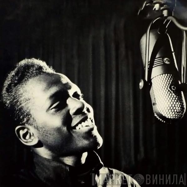Smokey 007 - Винил CD и Кассеты Smokey 007 на сайте МаркетВинила