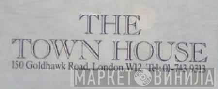 The Town House - Винил CD и Кассеты лейбла The Town House на сайте МаркетВинила